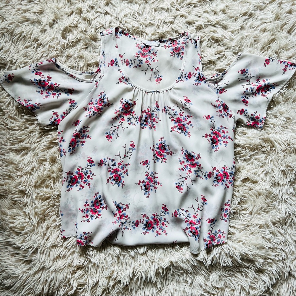 Peak-A-Boo Shoulder Blouse